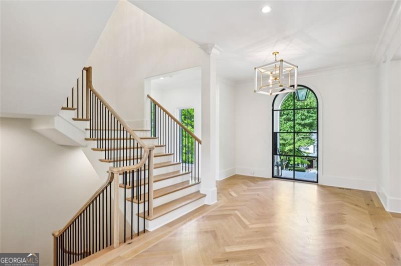 3379 Rennes Drive NE