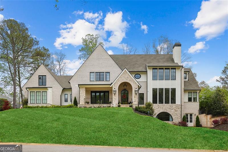 3379 Rennes Drive NE