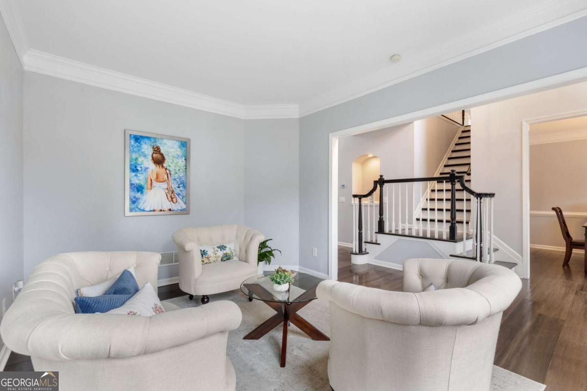 4290 CANTERBURY WALK Drive