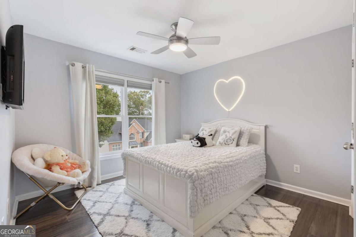 4290 CANTERBURY WALK Drive