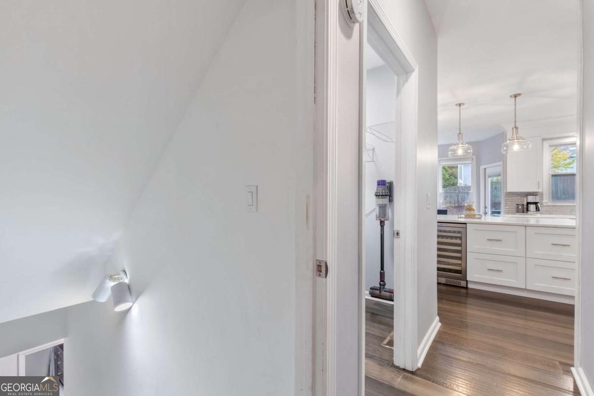 4290 CANTERBURY WALK Drive