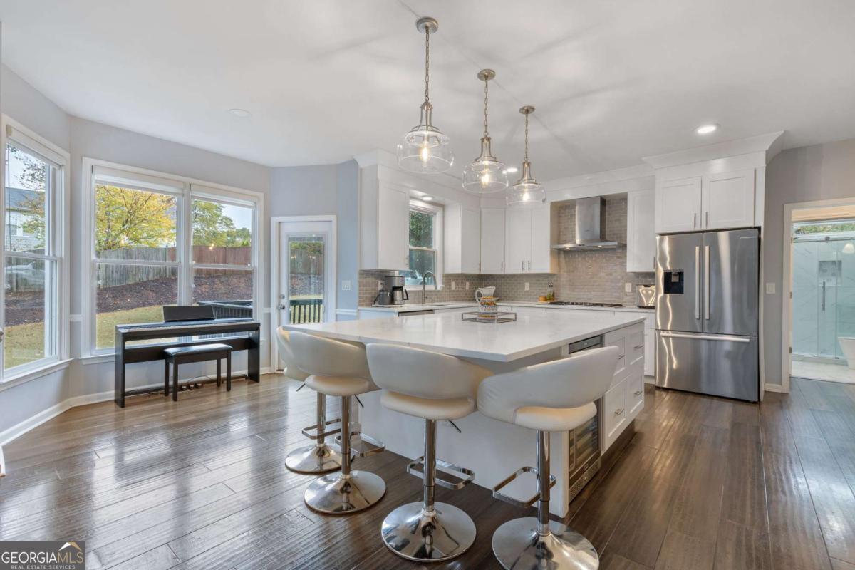 4290 CANTERBURY WALK Drive