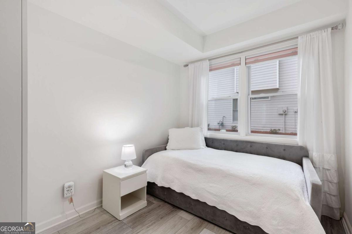 4290 CANTERBURY WALK Drive