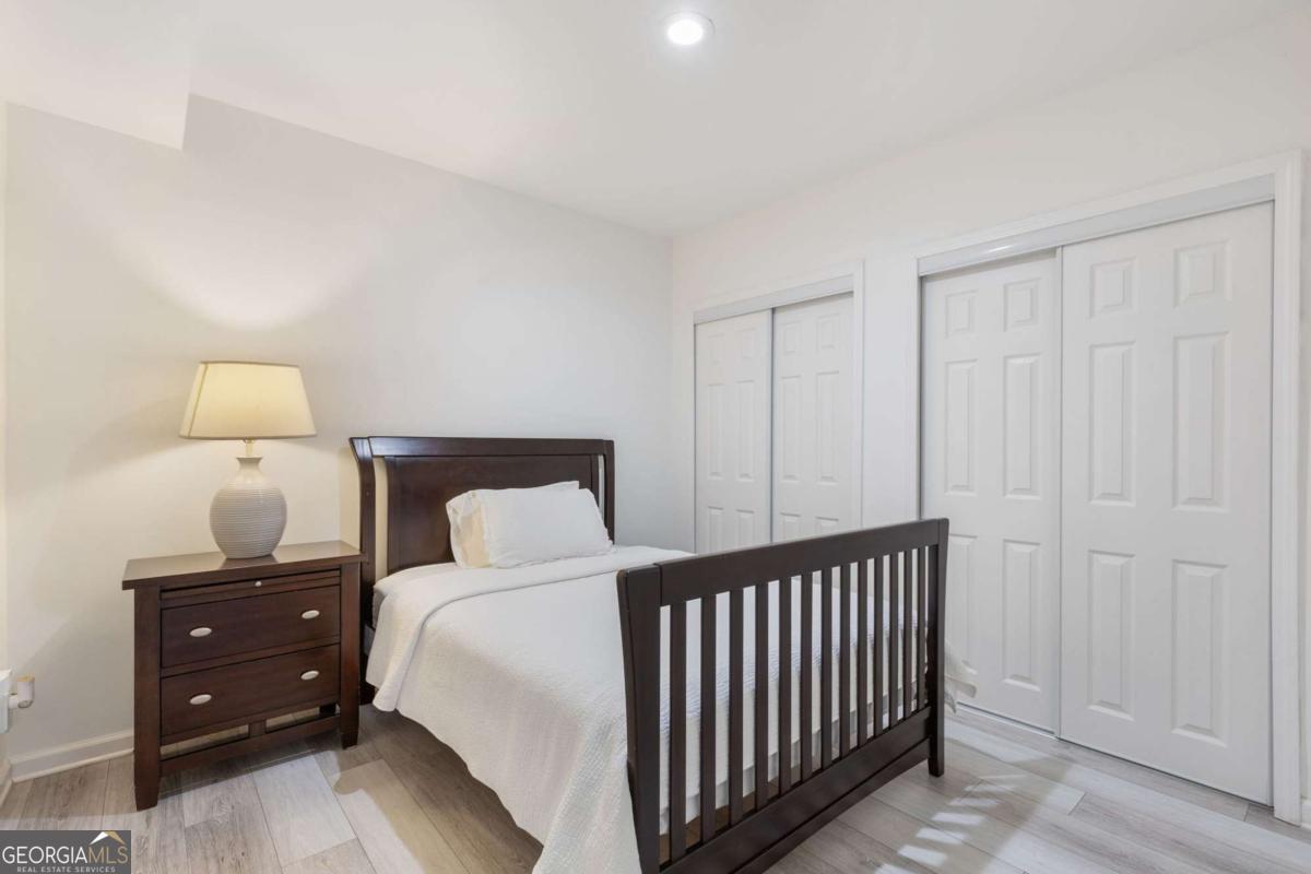 4290 CANTERBURY WALK Drive