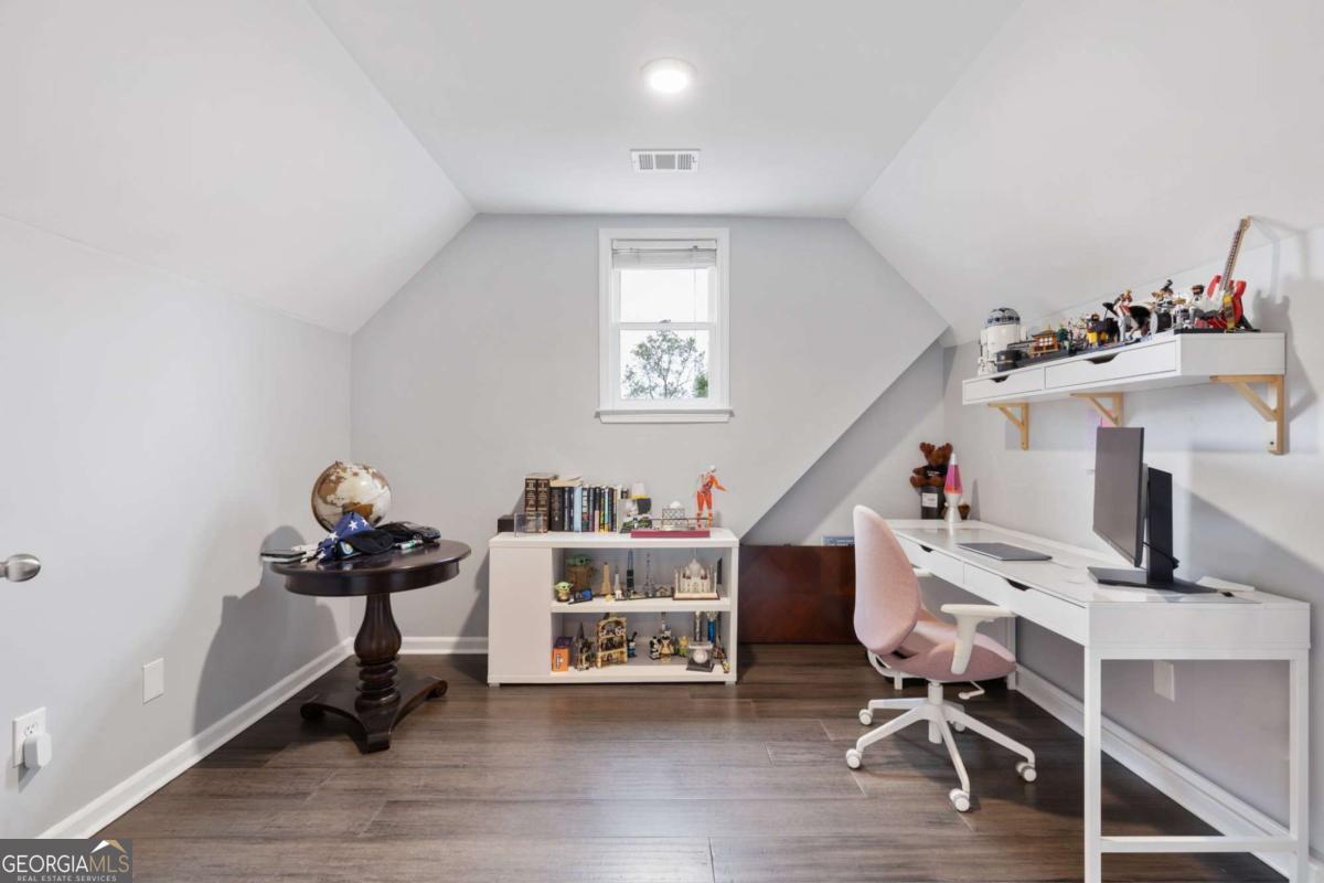 4290 CANTERBURY WALK Drive