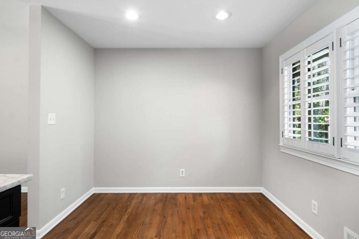 3240 Pinestream Road NW