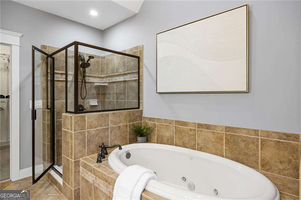 2145 W Village Crossing SE