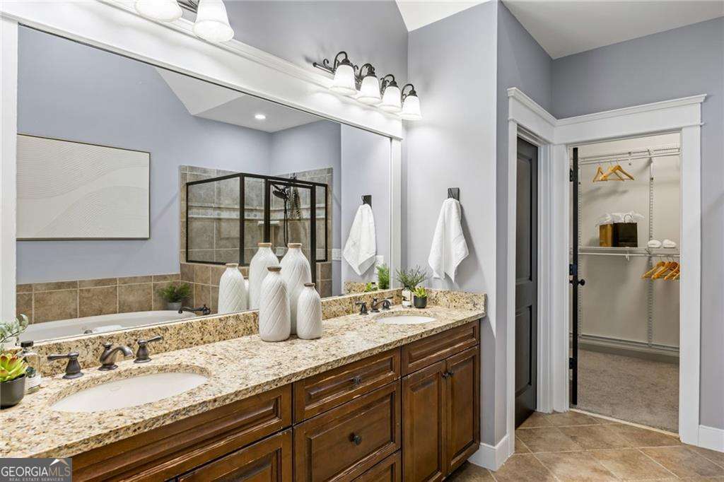 2145 W Village Crossing SE