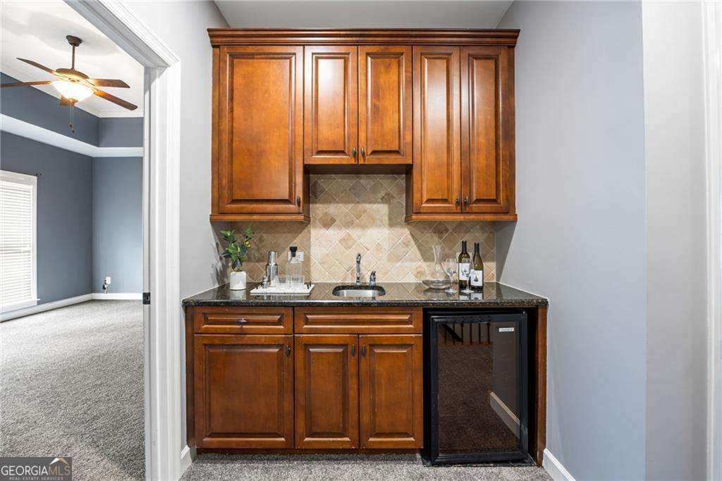 2145 W Village Crossing SE