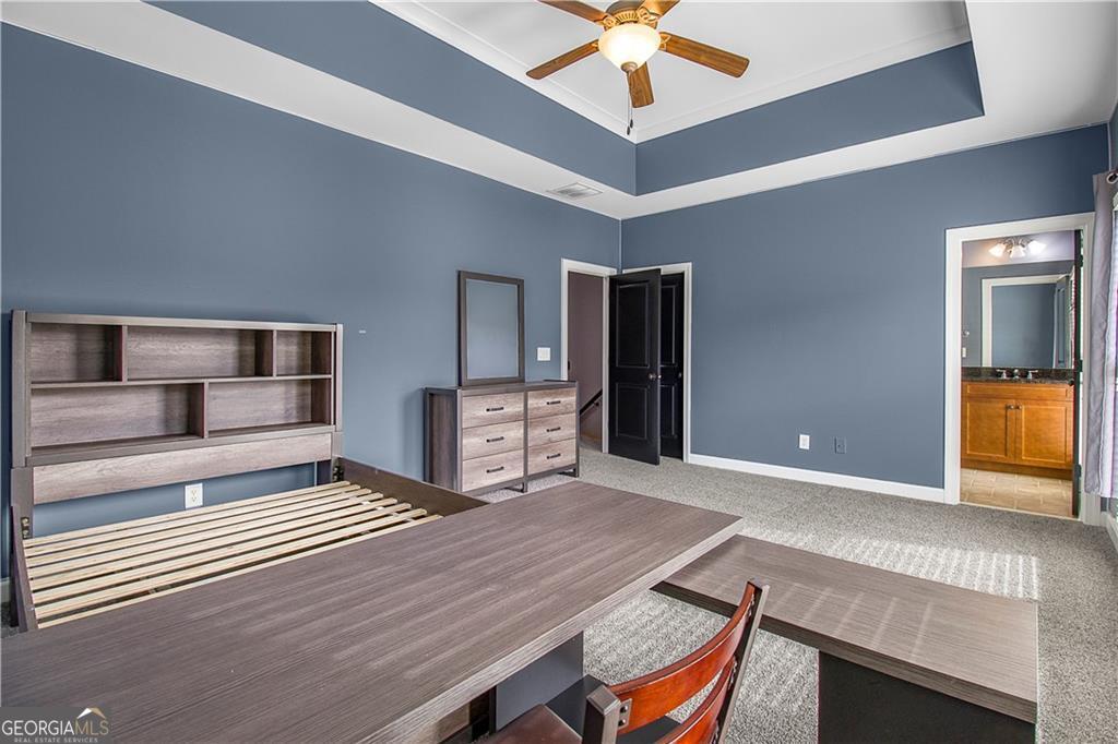 2145 W Village Crossing SE