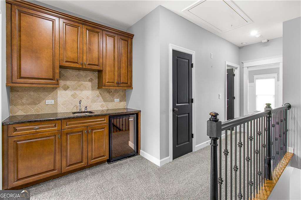 2145 W Village Crossing SE