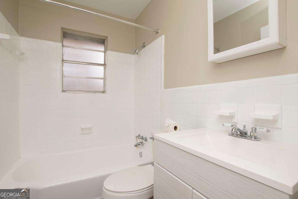 3660 Peachtree Road NE # 4E