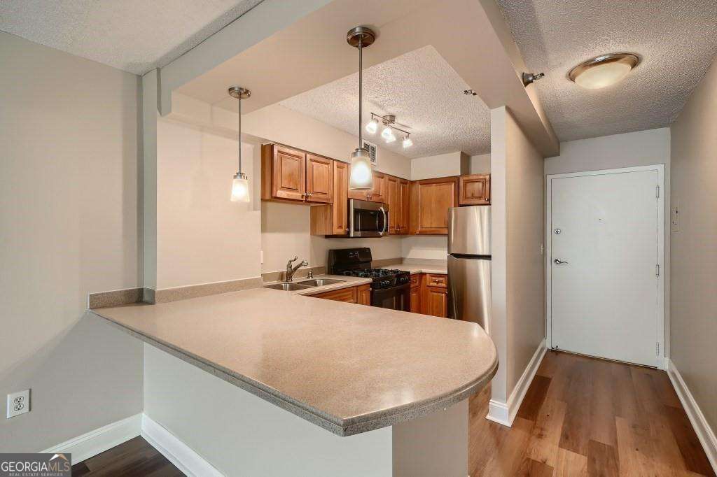 2479 Peachtree Road NE # 412