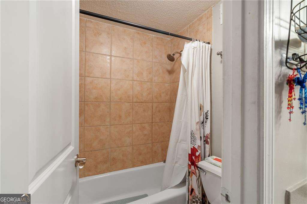 2479 Peachtree Road NE # 412