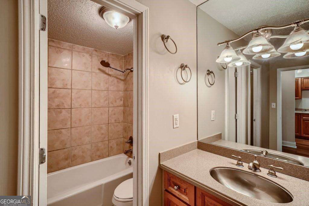 2479 Peachtree Road NE # 412