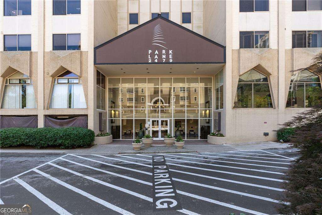 2479 Peachtree Road NE # 412