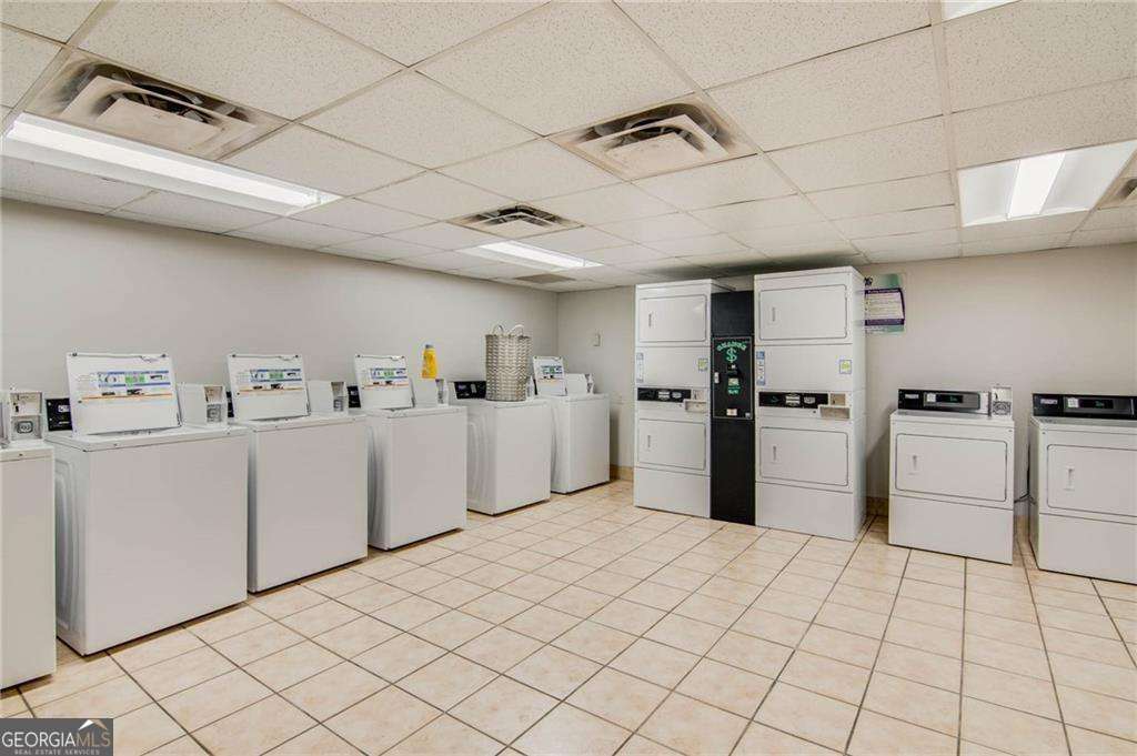 2479 Peachtree Road NE # 412