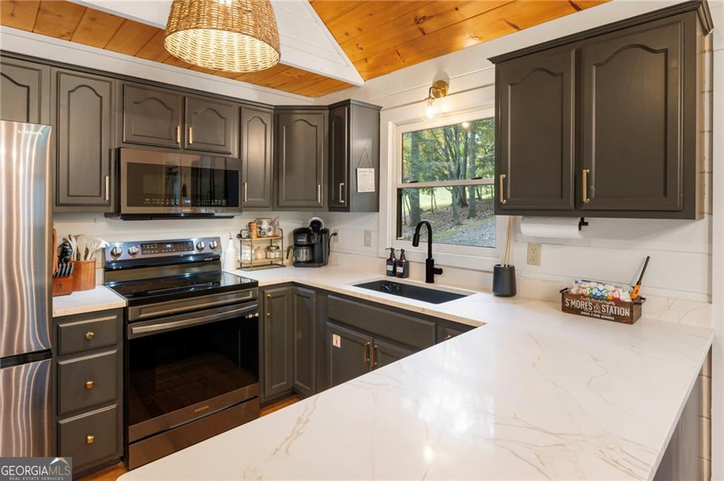 120 Brookhaven Trail