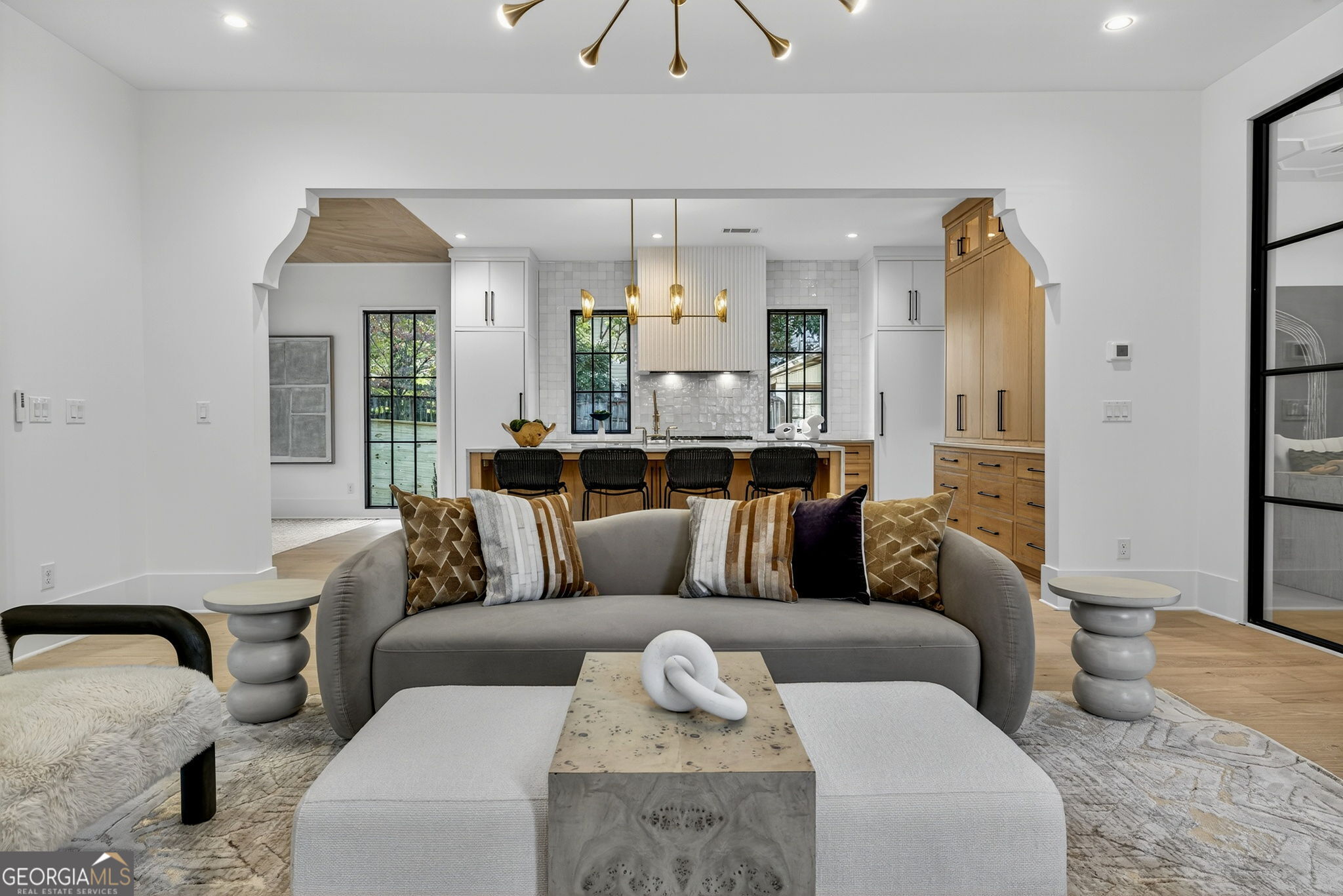 991 Courtenay Drive NE