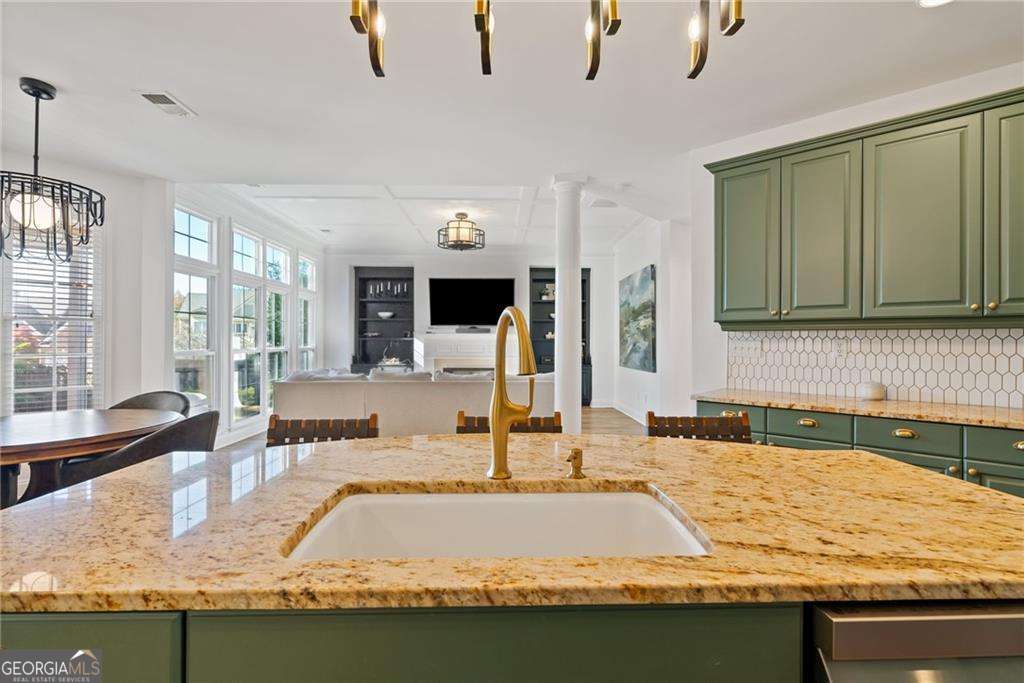 2613 Lakefield Court