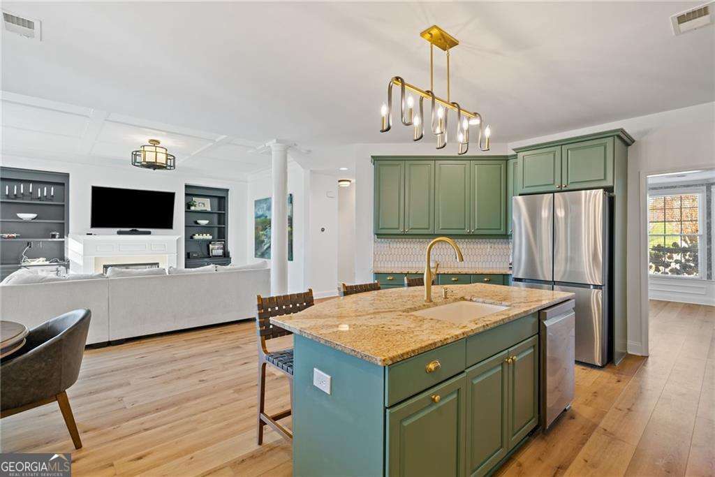 2613 Lakefield Court