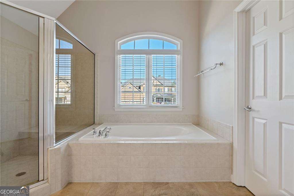 2613 Lakefield Court