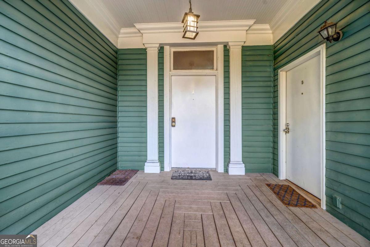 800 MYRTLE Street NE