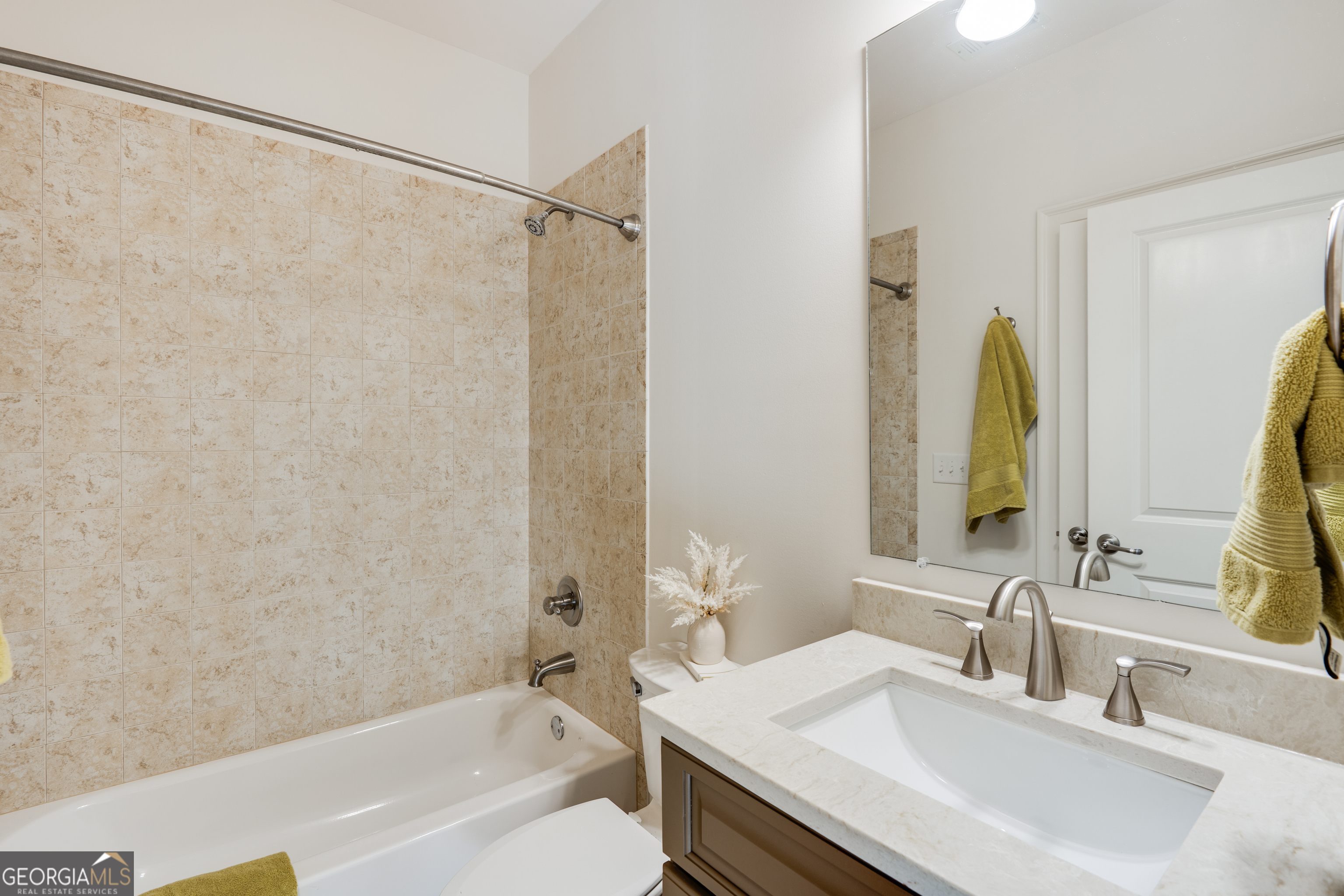 2589 Ashford Road NE