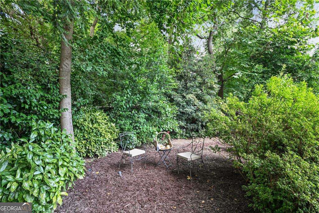 2067 Fairhaven Circle NE