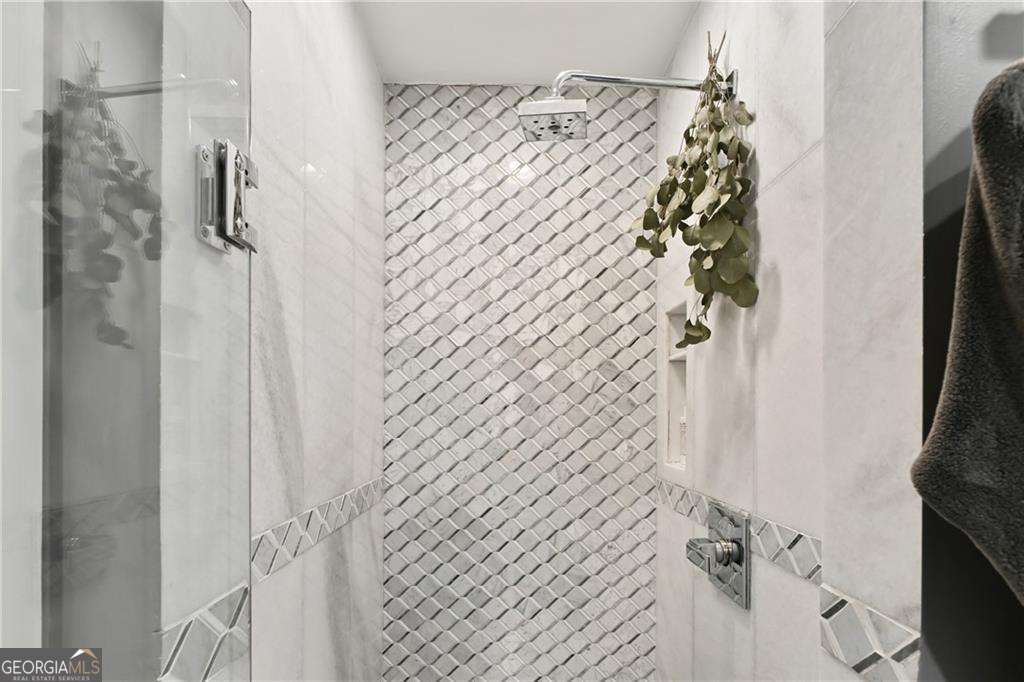 2067 Fairhaven Circle NE