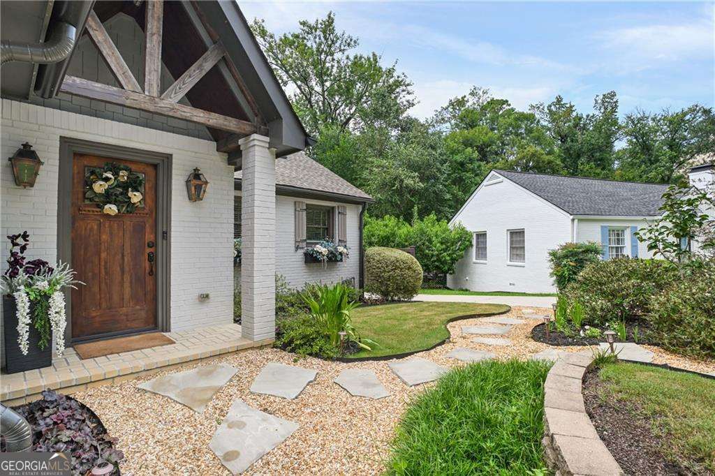 2067 Fairhaven Circle NE