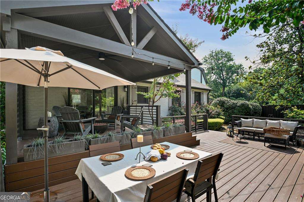 2067 Fairhaven Circle NE