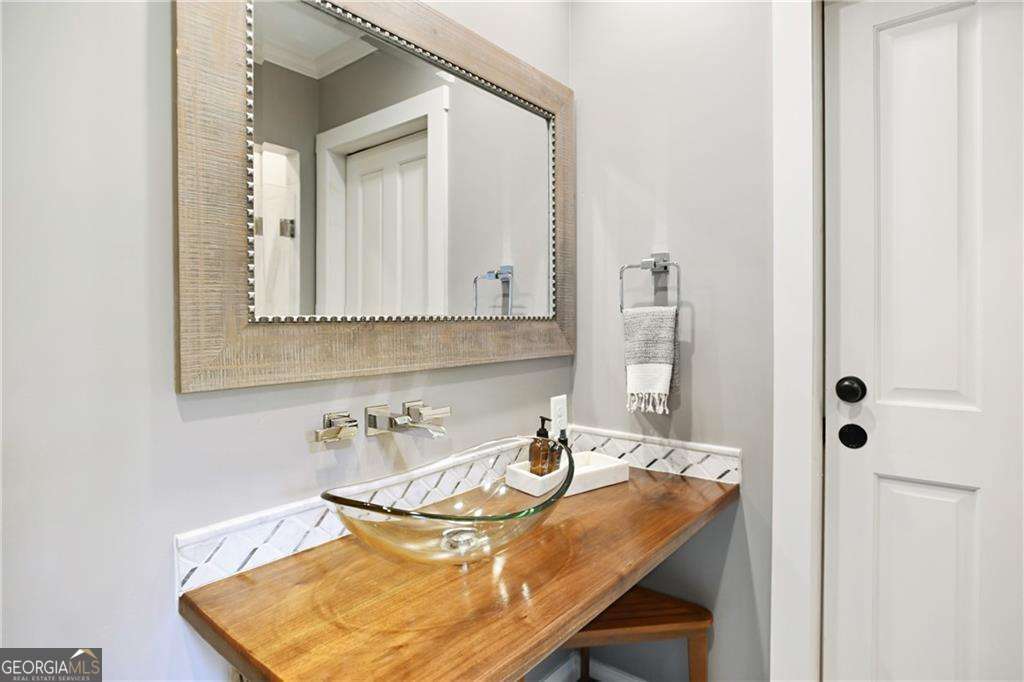 2067 Fairhaven Circle NE