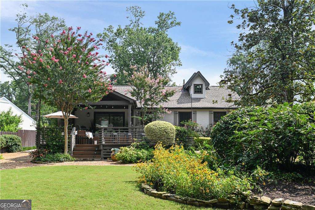 2067 Fairhaven Circle NE