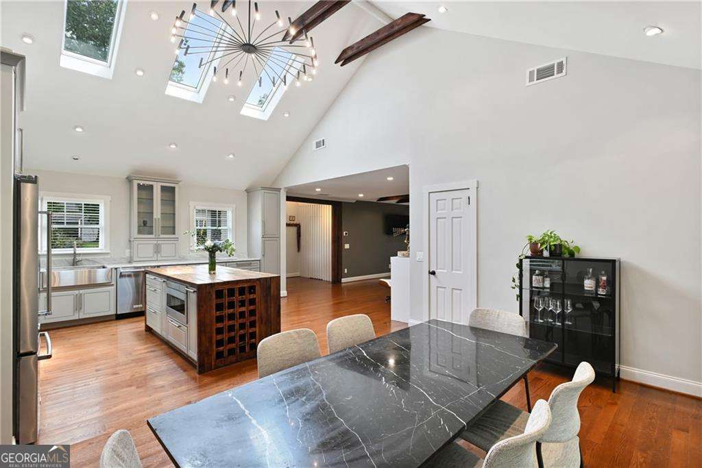 2067 Fairhaven Circle NE