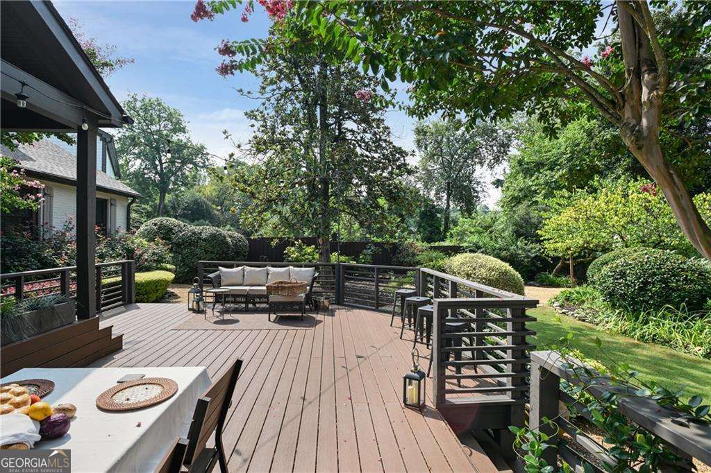 2067 Fairhaven Circle NE