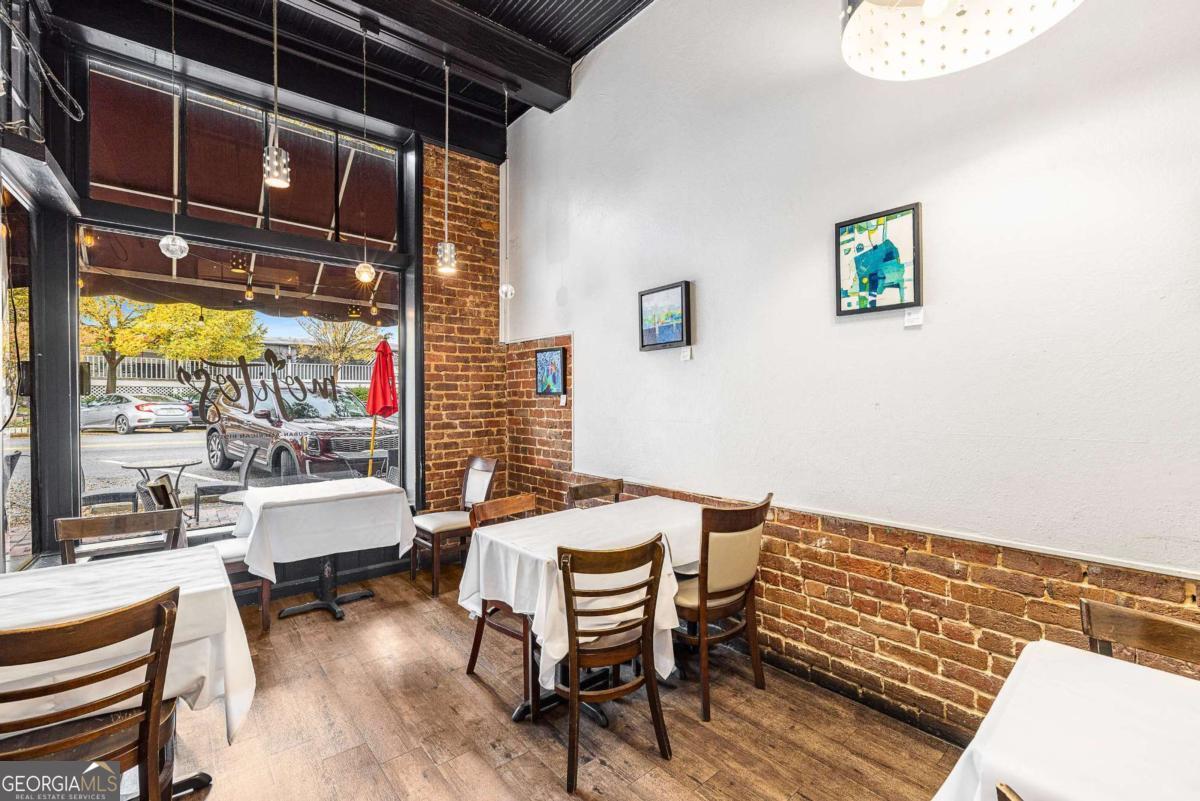 35 S Peachtree Street