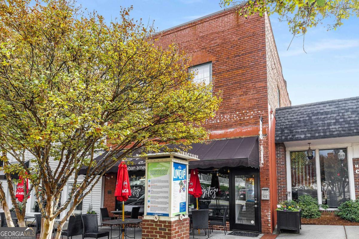 35 S Peachtree Street