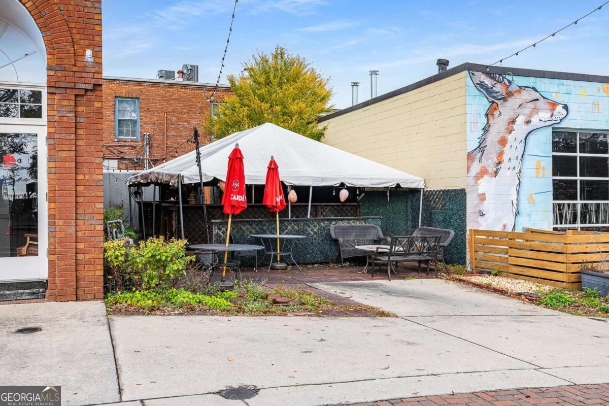 35 S Peachtree Street