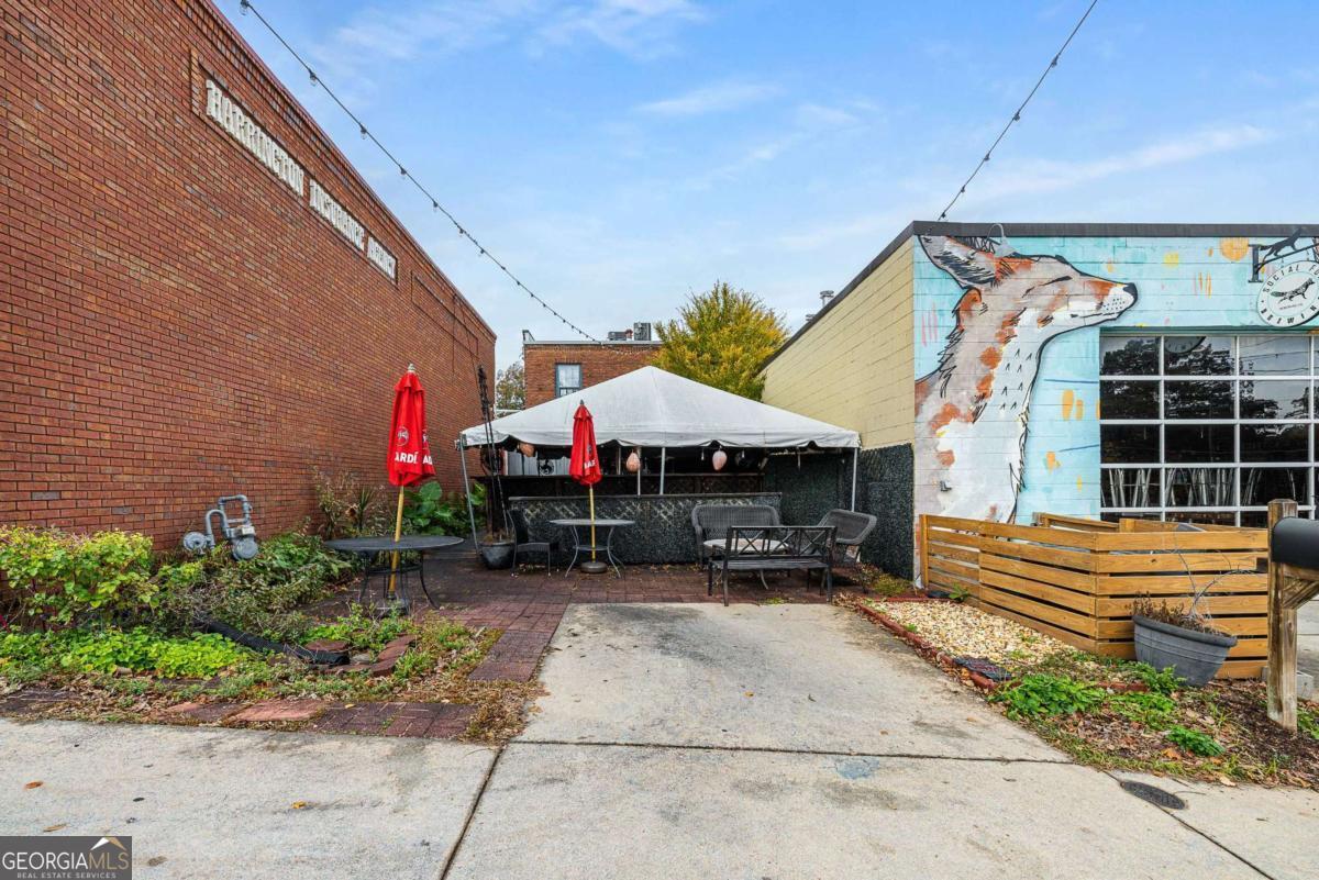 35 S Peachtree Street