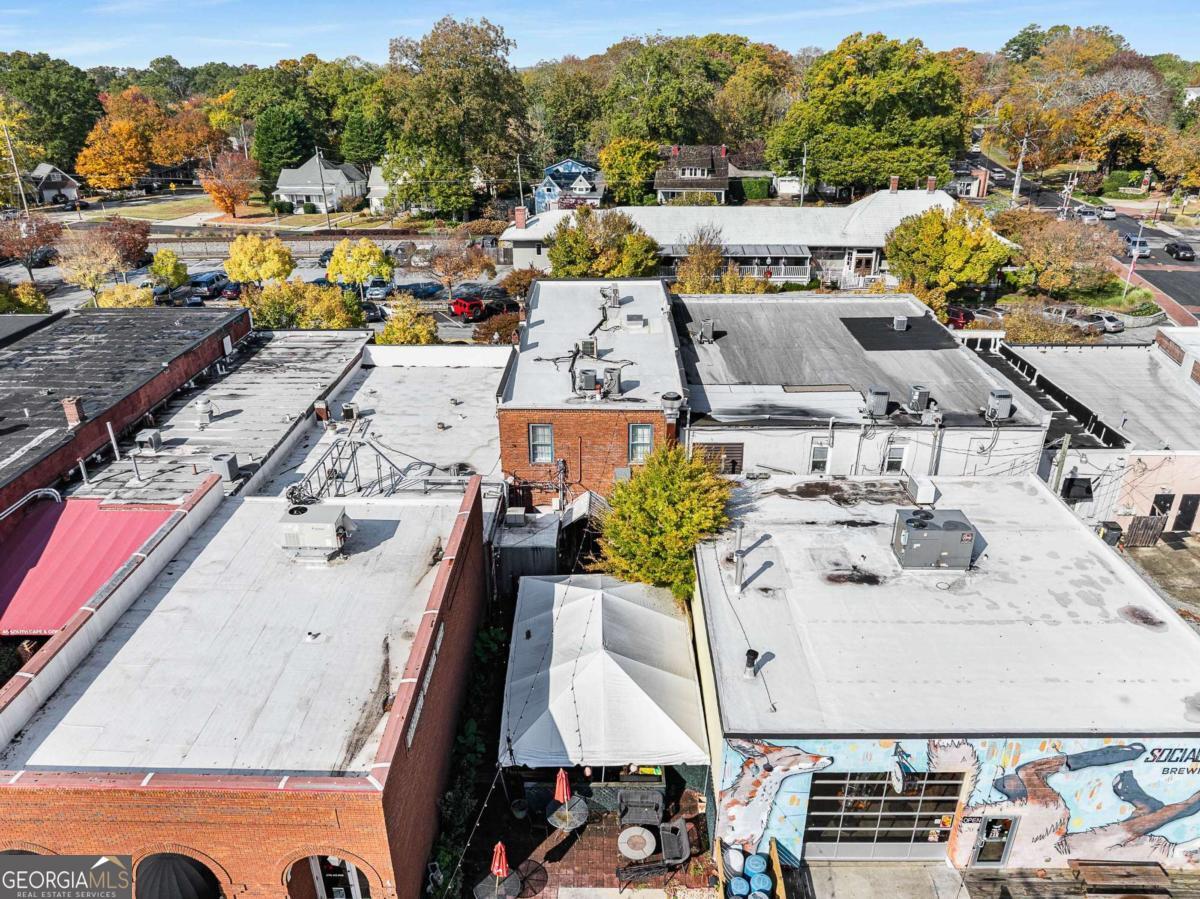 35 S Peachtree Street