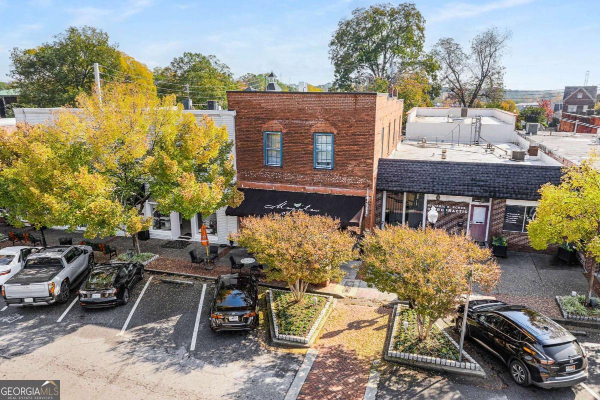 35 S Peachtree Street