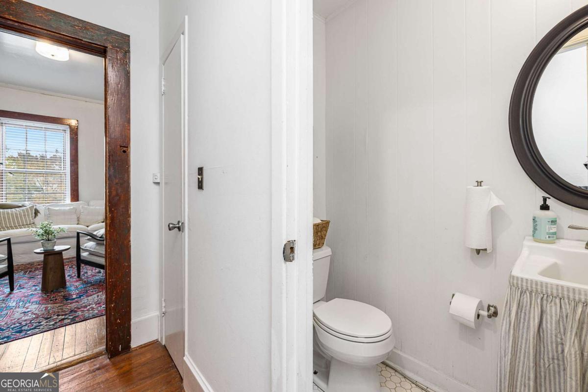 35 S Peachtree Street