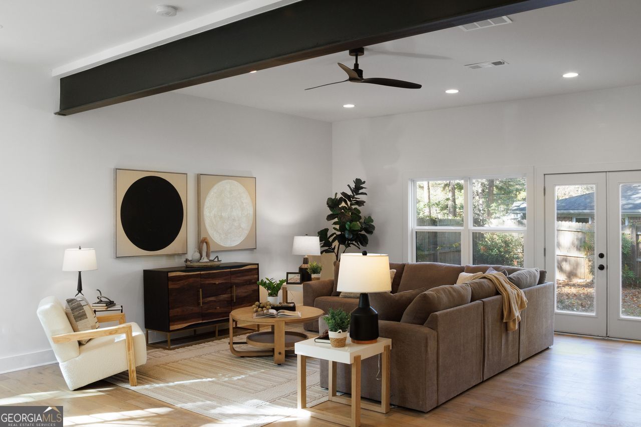 1354 Orange Blossom SE