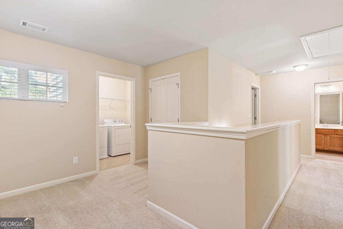 2377 Whispering Drive NW