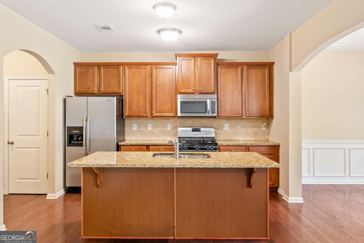 2377 Whispering Drive NW