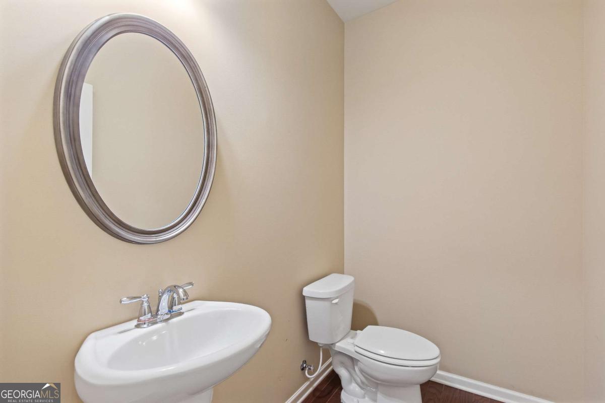 2377 Whispering Drive NW