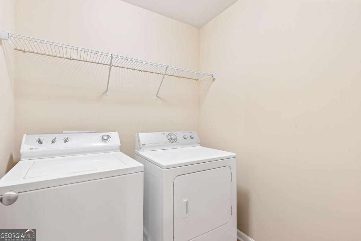 2377 Whispering Drive NW