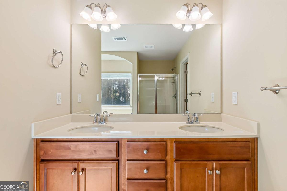 2377 Whispering Drive NW