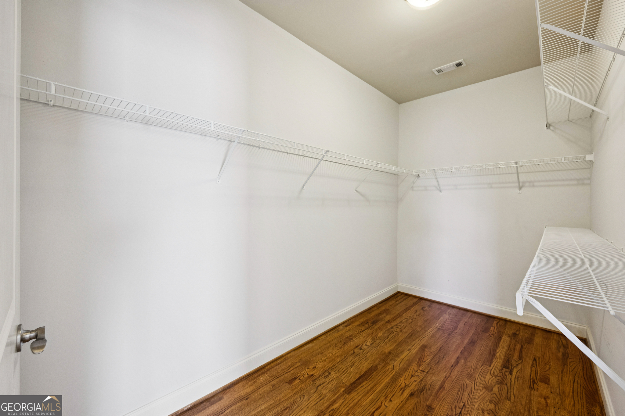 1043 Antioch Drive NE